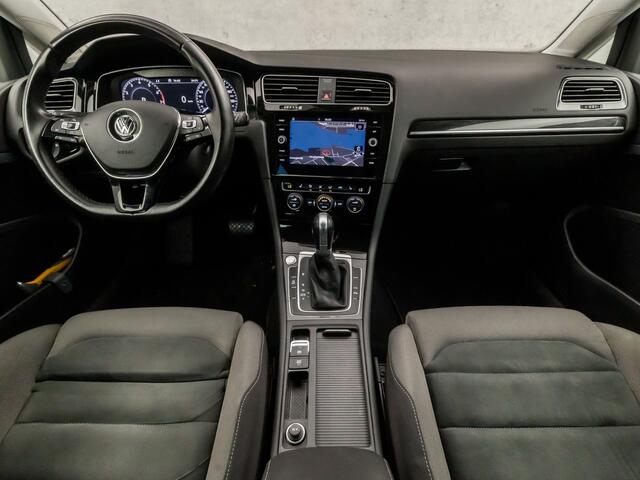 Volkswagen GOLF 1.5 TSI R-Line Sport 150Pk Automaat (VIRTUAL COCKPIT, APPLE CARPLAY, GROOT NAVI, CAMERA, LED KOPLAMPEN, ALCANTARA, ADAPTIVE CRUISE, LM VELGEN, DAB+, NIEUWE APK, NIEUWSTAAT)