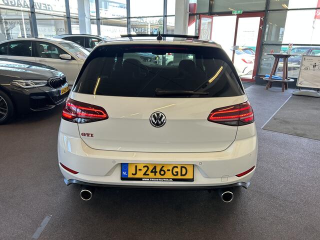 Volkswagen GOLF 2.0 TSI GTI Performance | Panoramadak | Digital dashboard | Keyless | Adaptief onderstel | Adaptieve cruise control | Dynaudio | Achteruitrijcamera | Apple carplay | Park assist | Lane assist | Dodehoeksdetectie | Climate control | Elek. inklapbare trekha