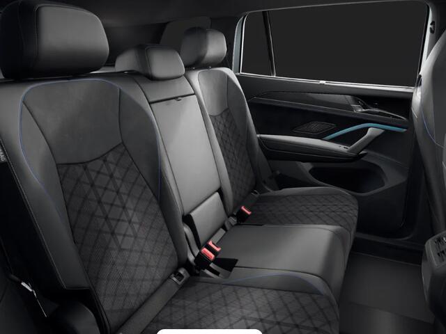 Volkswagen GOLF Life Edition 1.5 eHybrid 204 pk 6 versn. DSG · Achteruitrijcamera · draadloze telefoonlader ·