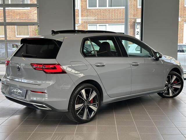 Volkswagen GOLF 1.4 eHybrid GTE | PANO | CAMERA | IQ | SFEER