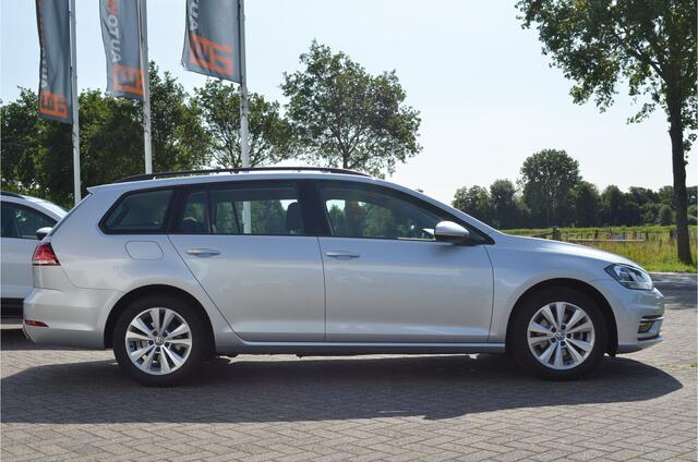 Volkswagen GOLF Variant 1.0 TSI Comfortline Carplay | Stoelverwarming | 1/2 Alcantara bekleding | NL auto