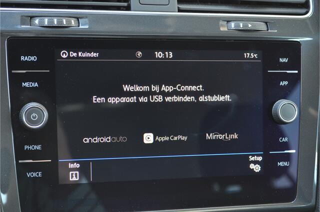 Volkswagen GOLF Variant 1.0 TSI Comfortline Carplay | Stoelverwarming | 1/2 Alcantara bekleding | NL auto