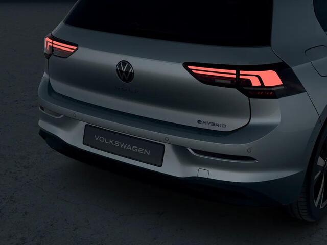 Volkswagen GOLF Life Edition 1.5 eHybrid 150 kW / 204 pk Hatchback