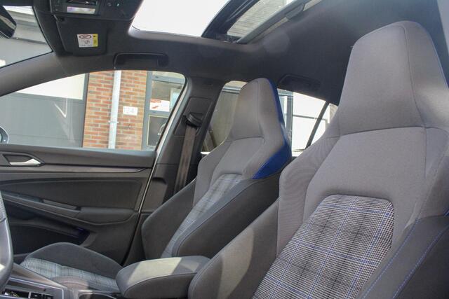 Volkswagen GOLF 8 1.4 eHybrid GTE PANO|HUD|IQ Light|245PK