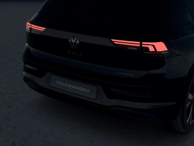 Volkswagen GOLF Life Edition 1.5 eHybrid 150 kW / 204 pk Hatchback