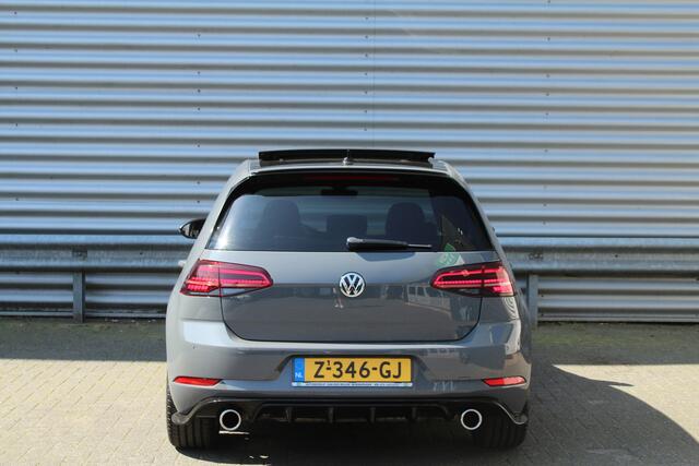 Volkswagen GOLF 2.0 TSI GTI TCR 290pk DSG7 Panoramadak Clima Cruise Navi Camera DynAudio Keyless Zwarte 19"LMV