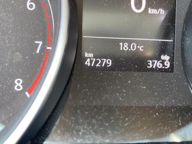 Volkswagen GOLF 1.4 TSi DSG7-automaat Highline met o.a. wegkl. trekhaak, parkeersensoren, sportstoelen, clima, etc.