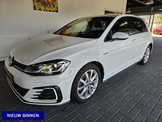 volkswagen-golf-1.4-tsi-phev-gte---