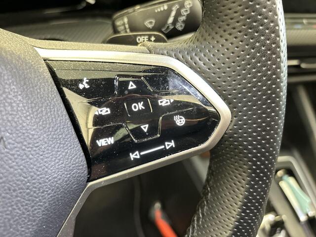 Volkswagen GOLF 1.5 eTSI 150pk DSG R-Line Business · Panoramadak · Apple/Android Car Play · Navi · P-Sensoren · Sfeerverlichting · 18'' Inch ·