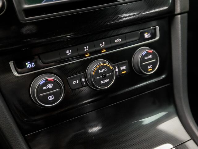 Volkswagen GOLF 1.4 TSI GTE Sport 204Pk Automaat (APPLE CARPLAY, NAVIGATIE, CLIMATE, LEDEREN SPORTSTOELEN, PARKEERSENSOREN, GETINT GLAS, CRUISE, NIEUWE APK, NIEUWSTAAT)
