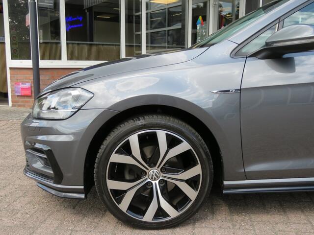 Volkswagen GOLF 1.4 TSI DSG-aut. R-Line / Navi / 18 Inch / Stoelverw. / Trekhaak / BOVAG garantie