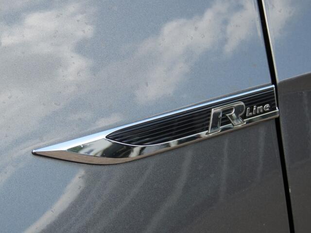 Volkswagen GOLF 1.4 TSI DSG-aut. R-Line / Navi / 18 Inch / Stoelverw. / Trekhaak / BOVAG garantie