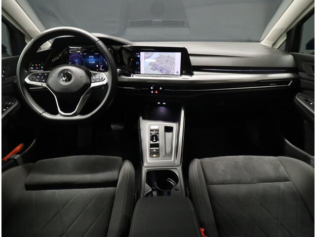 Volkswagen GOLF 1.5 eTSI Style [DIGITAL DASH, ADAPTIVE CRUISE, APPLE CARPLAY, PDC V+A, MEMORY SEATS, MASSAGE STOELEN, NAVIGATIE, NIEUWSTAAT]