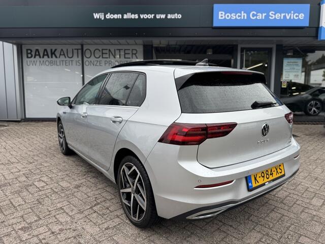 Volkswagen GOLF 1.5 eTSI Style | Memory stoelen | Panoramadak | IQ Light | NL Au
