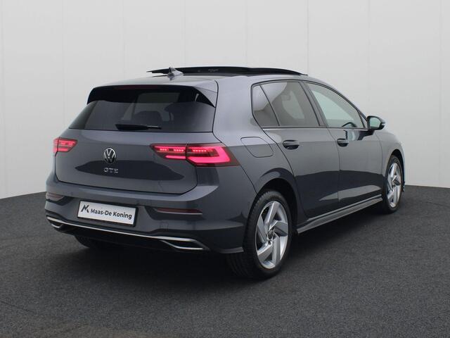 Volkswagen GOLF 1.4 eHybrid 180kW/245PK GTE DSG · Panoramadak · Leder · Camera + Parkeersensoren
