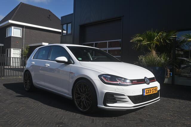 Volkswagen GOLF 2.0 TSI GTI Perf.