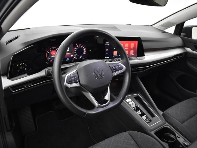Volkswagen GOLF 1.0 eTsi 110pk DSG Life · Apple/Android Car Play · Navi · P-Sensoren · ACC · DAB · 16'' Inch · Garantie t/m 28-03-2027 of 100.000km