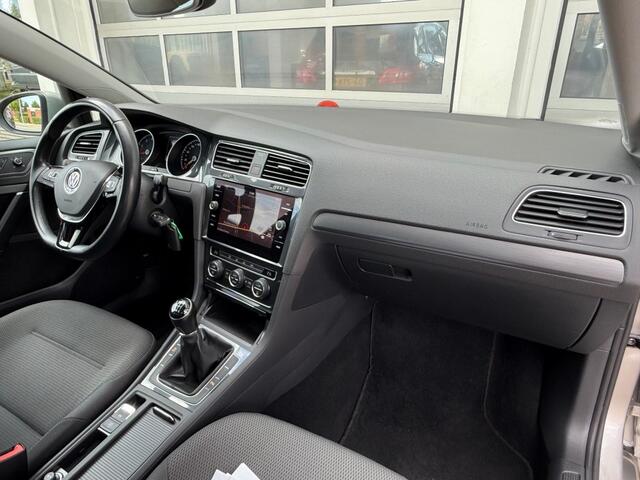 Volkswagen GOLF 1.5 TSI 150PK Highline Navi Pdc ACC Climate Keurige auto!