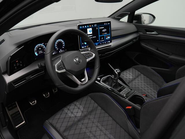Volkswagen GOLF 1.5 TSI 150 pk R-Line Edition | Panoramadak | IQ Light | Harman/Kardon | Achteruitrijcamera | Stoelverwarming