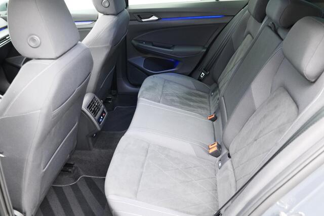 Volkswagen GOLF 1.5 eTSI Style |Pano|IQ|Memory|Massage|Ambient|Carplay|