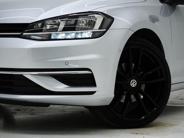 Volkswagen GOLF Variant 1.0 TSI Comfortline | IQ Drive | Adaptive Cruise | Camera | DAB | Carplay | LED