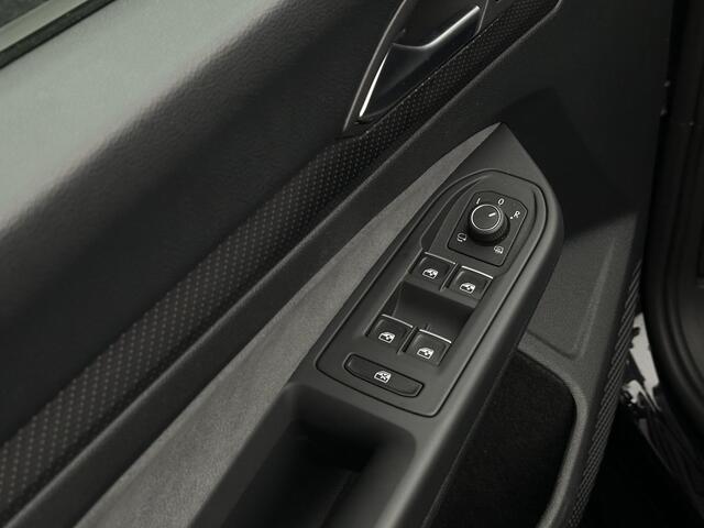 Volkswagen GOLF 2.0 TSI R 4Motion Panorama Akra HeadUp IQ Camera Nurburg