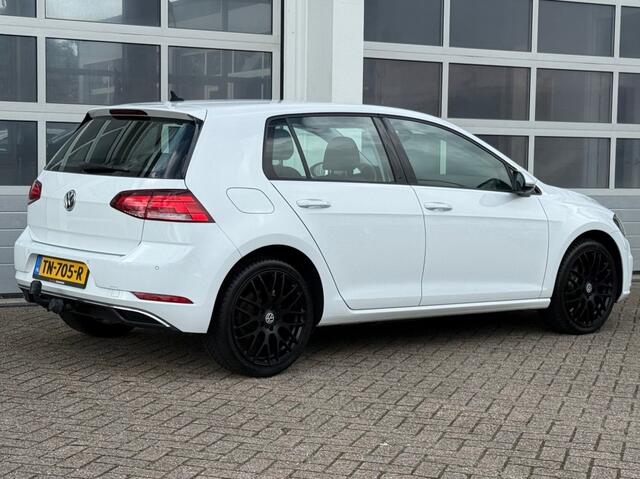 Volkswagen GOLF 1.0 TSI 116PK Comfortline Navi Pdc ACC Trekhaak