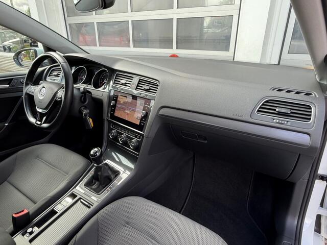 Volkswagen GOLF 1.0 TSI 116PK Comfortline Navi Pdc ACC Trekhaak