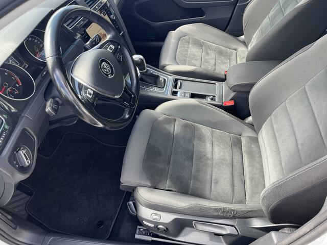 Volkswagen GOLF Variant 1.5 TSI DSG Automaat Comfortline Business ACC Camera Massagestoel Trekhaak