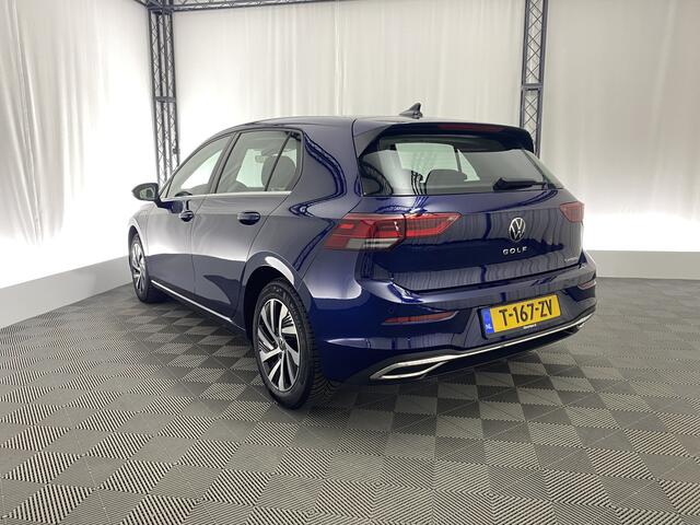 Volkswagen GOLF 1.4 eHybrid Style | Plug in | Trekhaak | Apple carplay | Navi | Sfeerverlichting