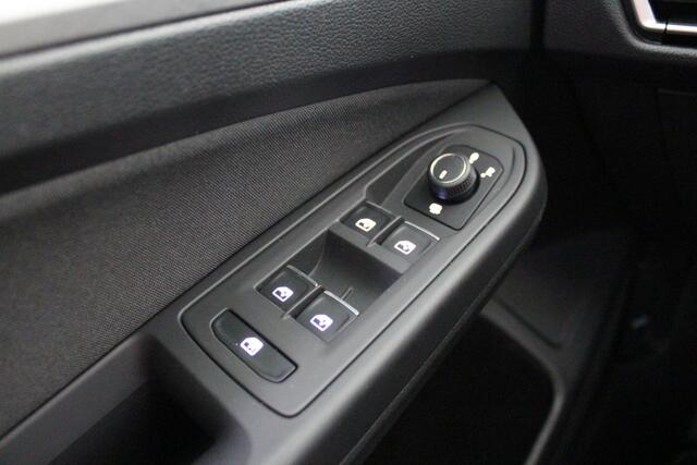 Volkswagen GOLF 1.0 eTSI 81kW DSG Life