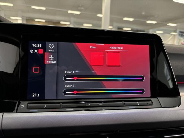 Volkswagen GOLF 1.0 Tsi 110pk Life · Apple/Android Car Play · Navigatie · P-Sensoren · Sfeerverlichting · ACC · Getint Glas · 16'' Inch · Garantie t/m 04-07-2027 of 100.000km