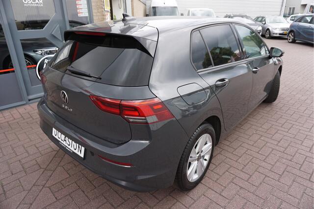 Volkswagen GOLF 1.5 TSI Life Business