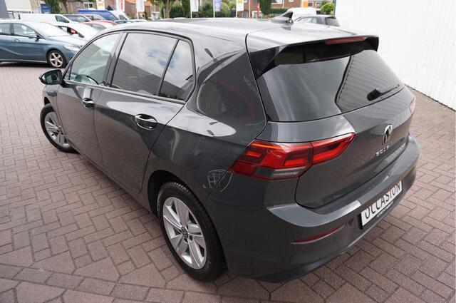 Volkswagen GOLF 1.5 TSI Life Business