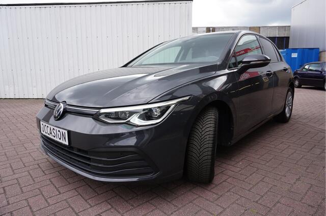Volkswagen GOLF 1.5 TSI Life Business