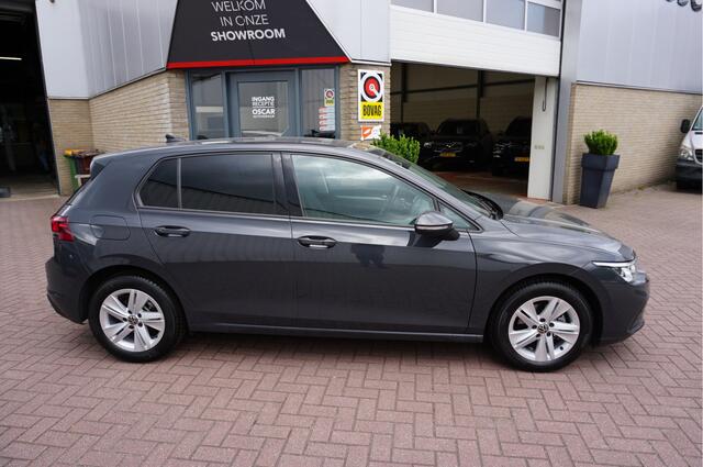 Volkswagen GOLF 1.5 TSI Life Business