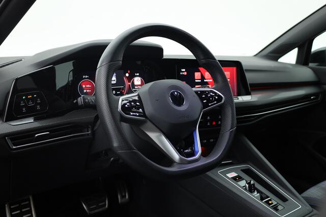 Volkswagen GOLF 1.4 eHybrid GTE | Adapt. Cruise | Mistlampen | Stoel- Stuurverw. | IQ. Light | Navi | Camera