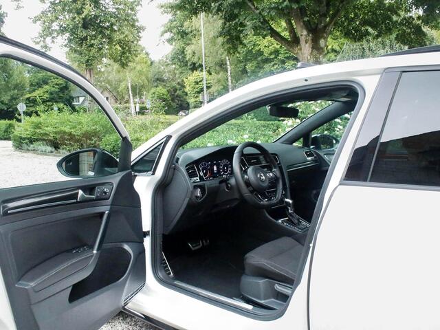 Volkswagen GOLF 2.0 TSI 4Motion R | Dealer onderhouden | Milltek | Virtual | Pano