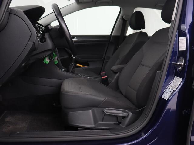 Volkswagen GOLF 1.0 TSI Comfortline | Carplay | Adaptive cruise | Navigatie | Climate control | Parkeerhulp | Bluetooth