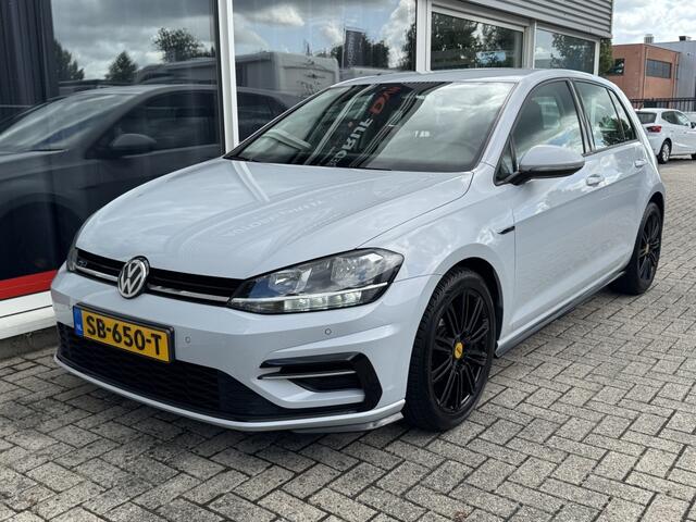 Volkswagen GOLF | R-LINE | STL.VERW/MASS. | CRUISE | CARPLAY | NAP |