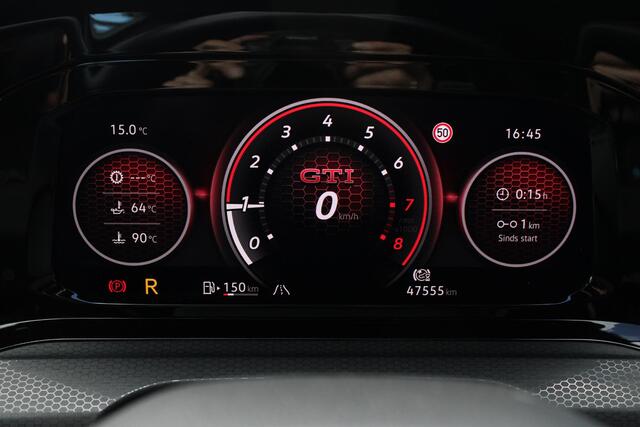 Volkswagen GOLF 2.0 TSI GTI / LED V + A / HARMAN KARDON / SCHUIFDAK