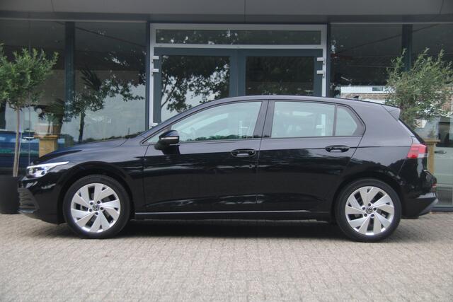 Volkswagen GOLF 1.5 TSI Life Business