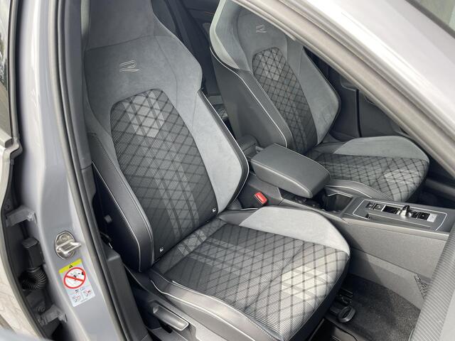 Volkswagen GOLF VARIANT 1.5 eTSI R-LINE BUSINESS I SCHUIFDAK I TREKHAAK I STOELVERWARMING I CARPLAY