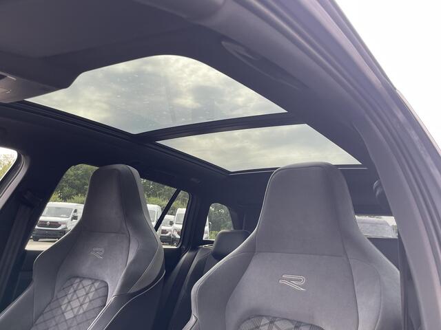 Volkswagen GOLF VARIANT 1.5 eTSI R-LINE BUSINESS I SCHUIFDAK I TREKHAAK I STOELVERWARMING I CARPLAY