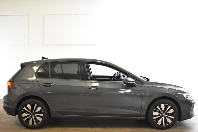 Volkswagen GOLF 1.5 TSI LIFE VIRTUAL/NAVI/TREKHAAK ***