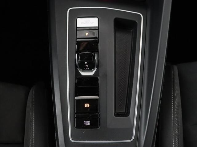 Volkswagen GOLF 1.4 eHybrid Style | Head-Up | Trekhaak | Stoel & stuurverwarming | Massage | Adaptive cruise | Memory | Carplay | LED Plus | Navigatie | PHEV | Plug In