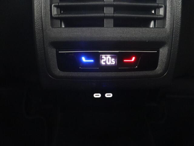 Volkswagen GOLF 1.4 eHybrid GTE | Panoramadak | Stoel & stuurverwarming | Trekhaak | Adaptive cruise | Sfeerverlichting | LED Plus | Carplay | Sportstoelen | Navigatie | PHEV | Plug In