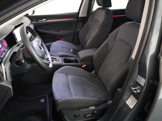 Volkswagen GOLF 1.4 eHybrid Style 204 pk Automaat (DSG) | Navigatie | Panoramadak | Elektr. trekhaak | Parkeersensoren (Park assist) | Achteruitrijcamera | Stoelverwarming |