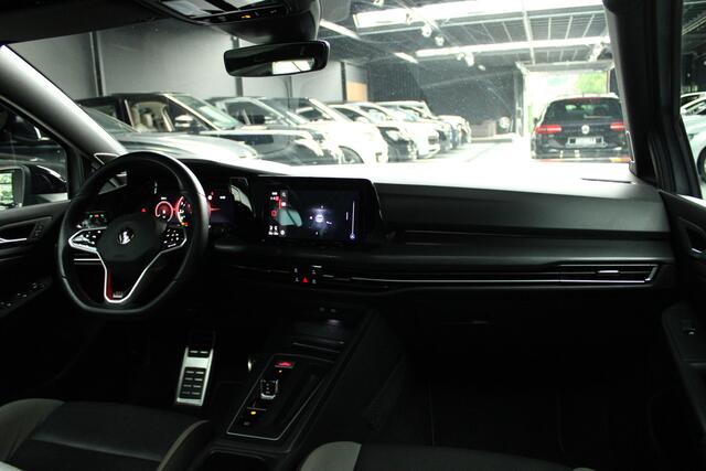 Volkswagen GOLF 2.0 TSI GTI IQ light / Harman/Cardon / Panorama dak / Head up / Sfeer verlichting