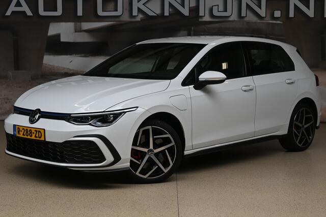 Volkswagen GOLF 1.4 eHybrid 245pk GTE | LED | Stoel & Stuur verwarming | Trekhaak | 100% (Dealer) onderhouden label